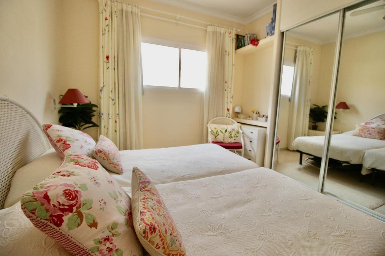 Golf Park Ocean View: Cozy Apartment with Terraces and Pools San Miguel de Abona Exterior photo